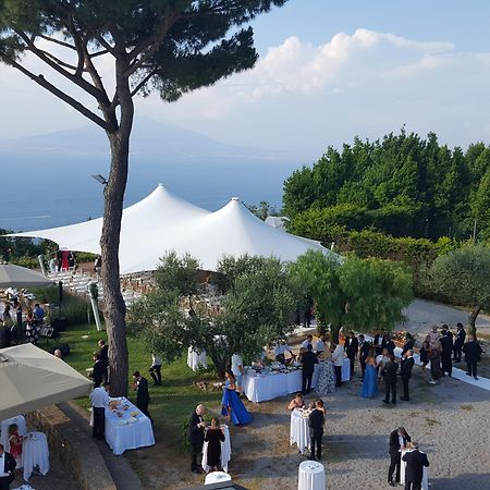 Hotel Oasi Olimpia Relais SantʼAgata sui Due Golfi Exterior foto