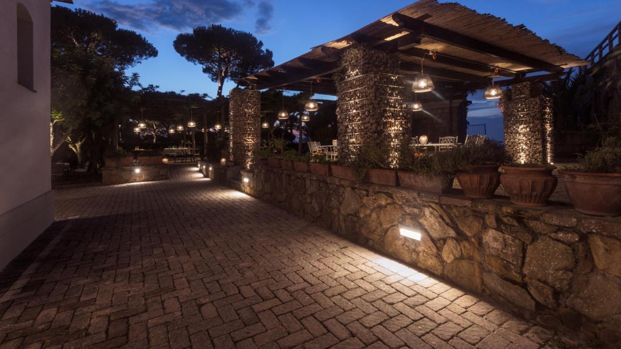 Hotel Oasi Olimpia Relais SantʼAgata sui Due Golfi Exterior foto
